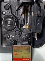 Canon Model EOS-1D X Mark II 20.2MP Digital SLR 28-135MM Lens